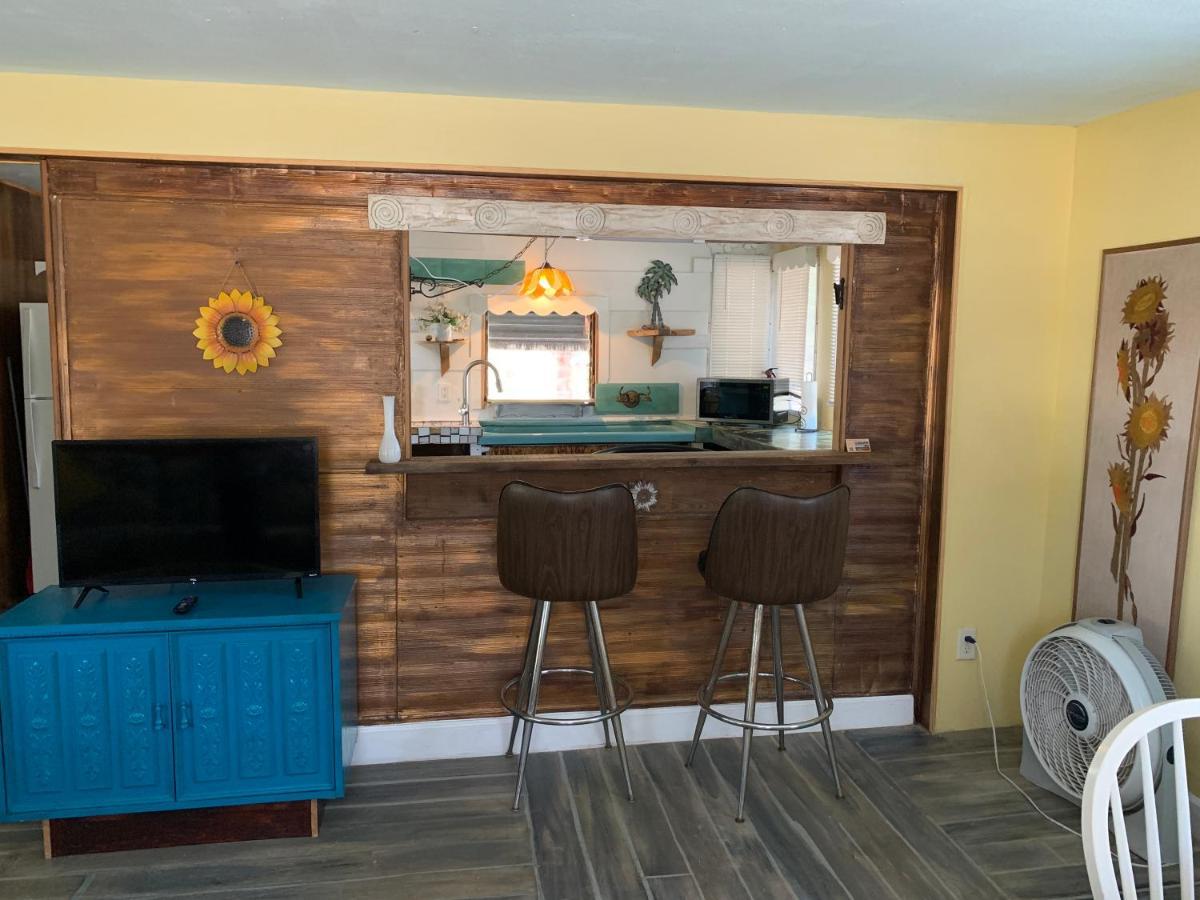 Inglis Nature Coast Inn & Cottages מראה חיצוני תמונה