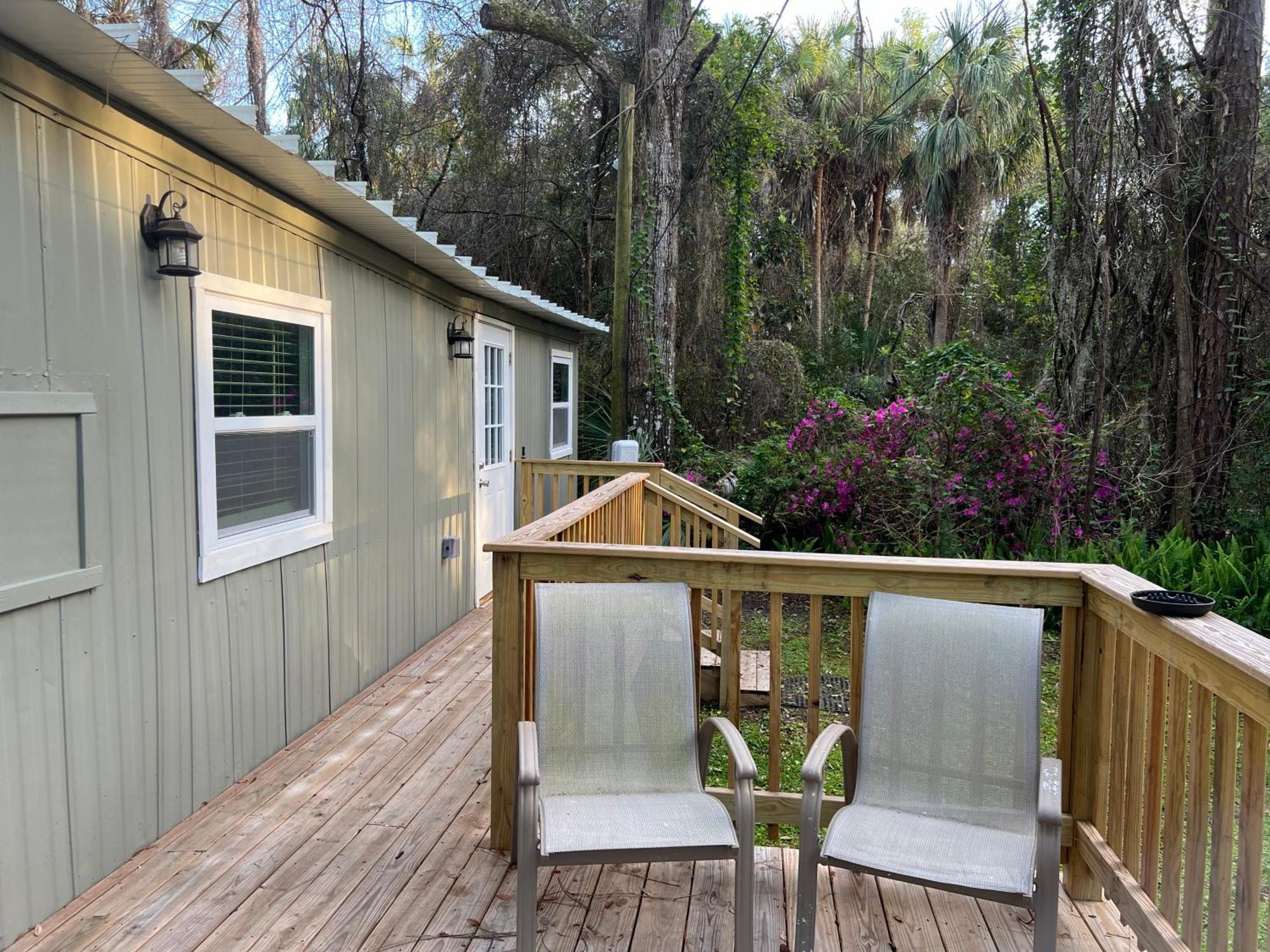 Inglis Nature Coast Inn & Cottages מראה חיצוני תמונה
