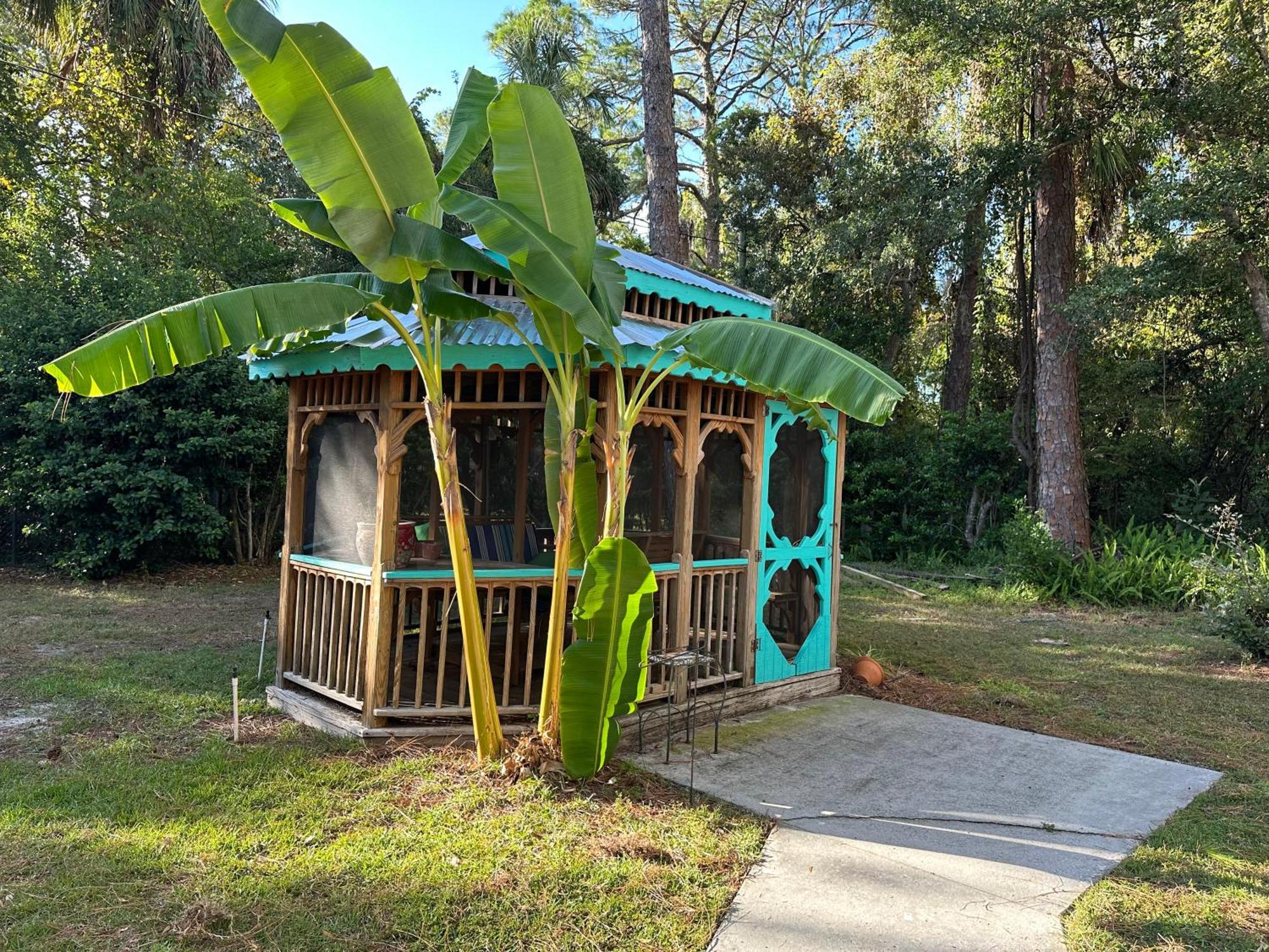 Inglis Nature Coast Inn & Cottages מראה חיצוני תמונה
