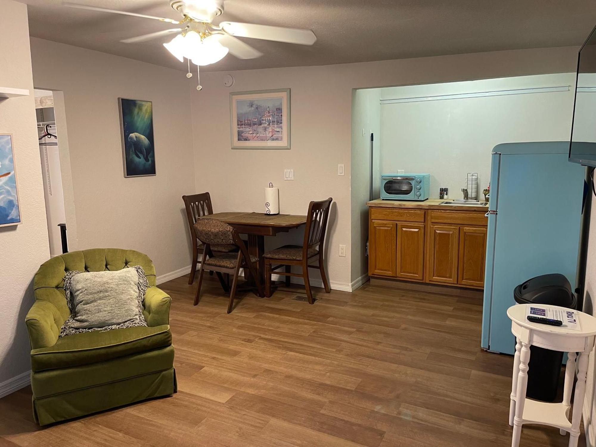 Inglis Nature Coast Inn & Cottages מראה חיצוני תמונה